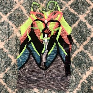 LOT! Five sports bras